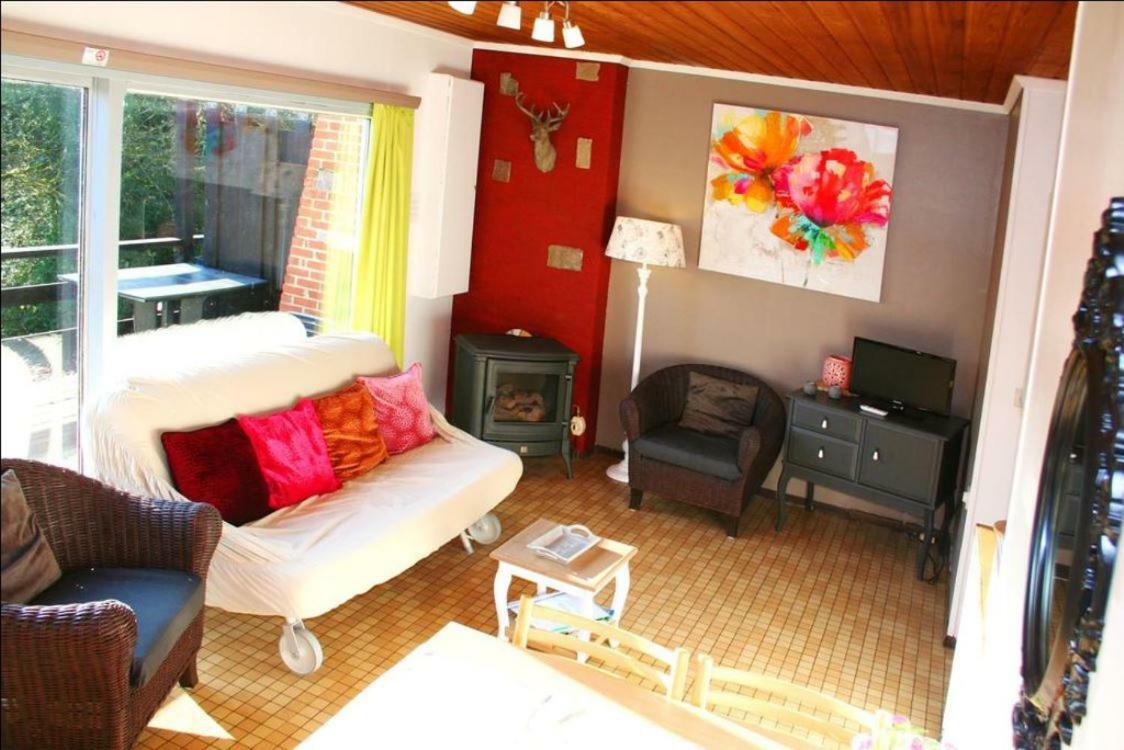 Chalet Des Coucous Βίλα Waulsort Εξωτερικό φωτογραφία